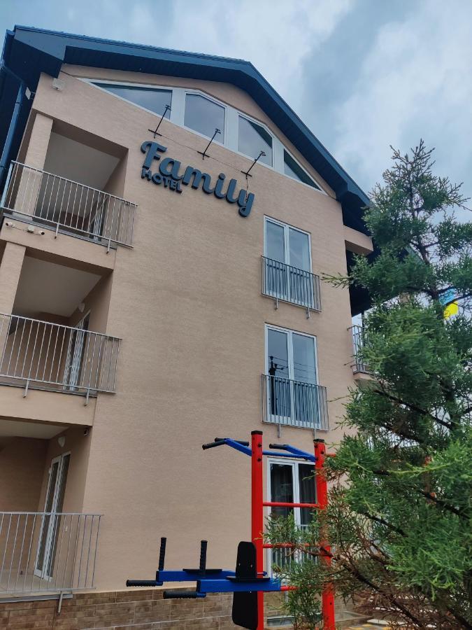 Family Hotel Gribovka Extérieur photo